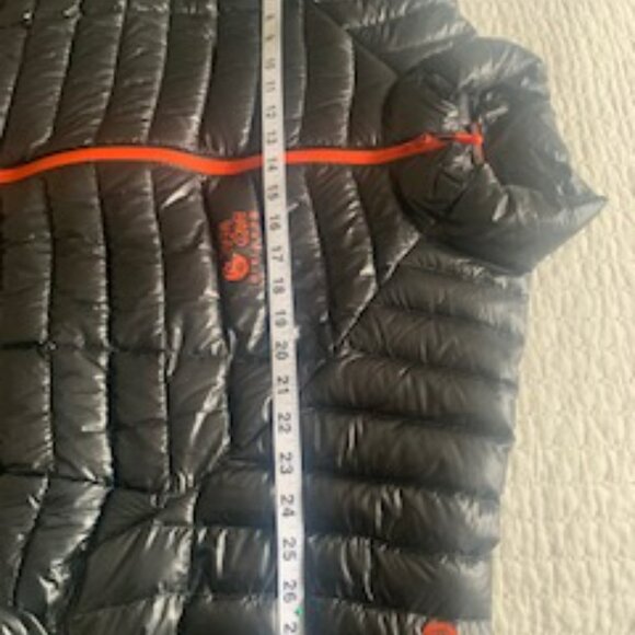 Outdoor, Lgtwgt Mountain Hard Wear jacket, 90% Goose Down; 10% Feather fill - Picture 10 of 16